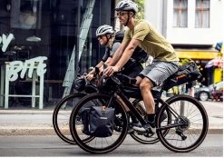 Ortlieb Seat-Pack Sattelstasche Black Matt 11 L -Fahrradausrüstung Geschäft 9 37124 1280x1280