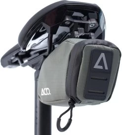 ACID Satteltasche CLICK S Olive 7 ACID Satteltasche CLICK S Olive -Fahrradausrüstung Geschäft C 93169 2 1280x1280