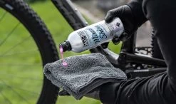 Muc-Off Muc Off Miracle Shine Polish Lack Fahrradpflege 500 Ml -Fahrradausrüstung Geschäft MU CLE 0945 36314 1280x1280