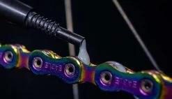 Muc-Off Muc Off Dry Lube Kettenschutz 120 Ml -Fahrradausrüstung Geschäft MU LUB 0768 1 35580 1280x1280