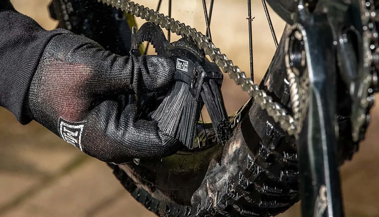 Muc-Off Muc Off 5x Brush Bürsten Set 6 Muc-Off Muc Off 5x Brush Bürsten Set – Bild 4